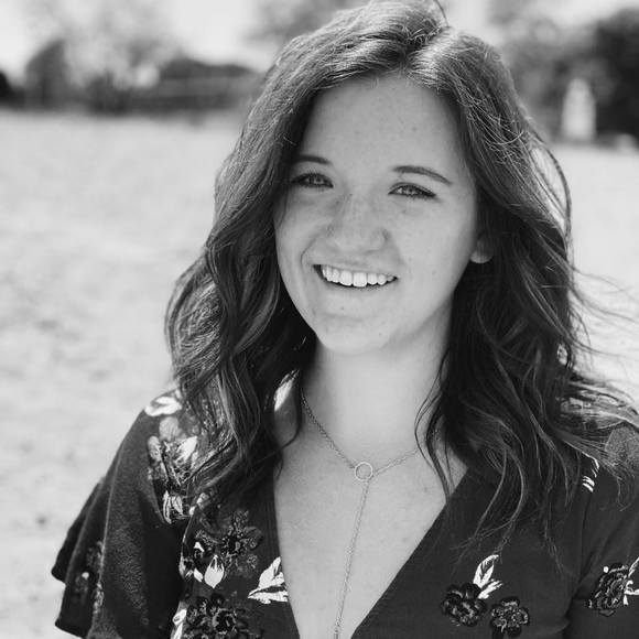 Meet your Posher, Kara - Picture 1 of 1